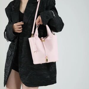 Elegant Pink Handbag - Spring Colors